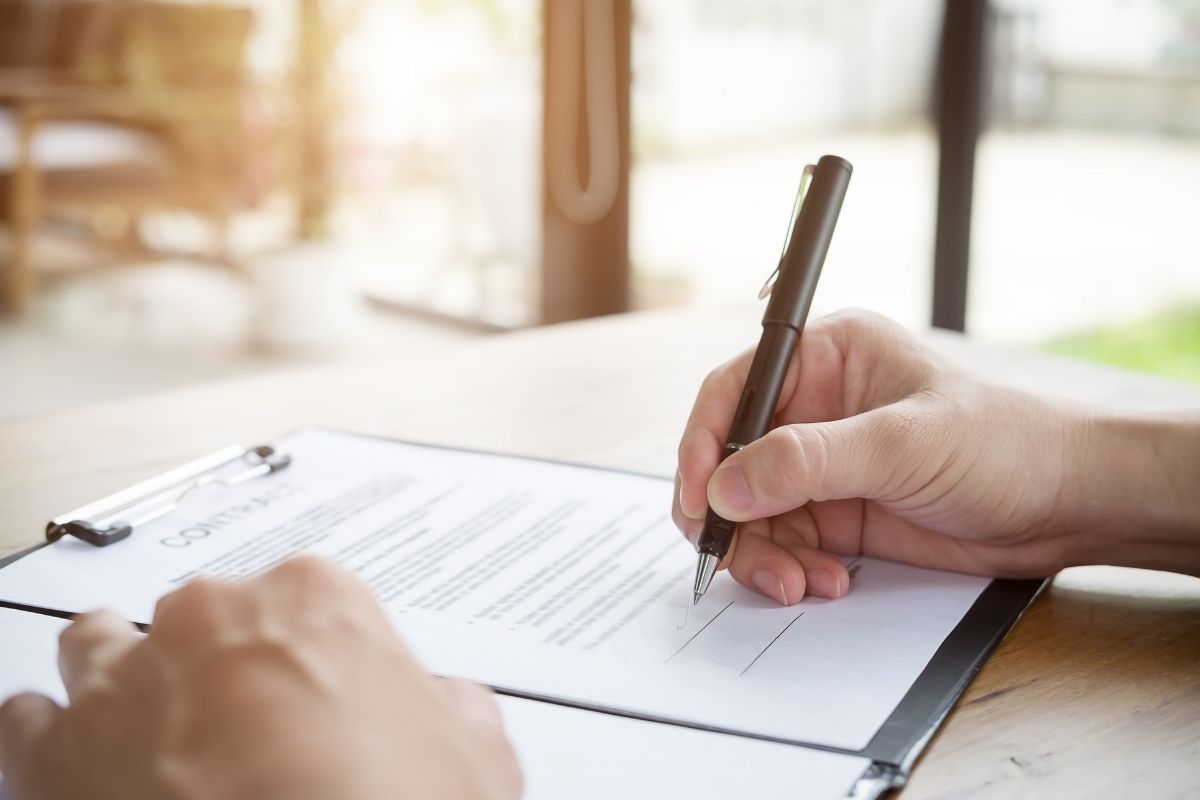 Stipula dell’atto notarile — Studio Firpo e Smedile Savona